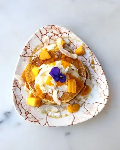 Pancakes mangue passion coco, brunch halal Paris 10