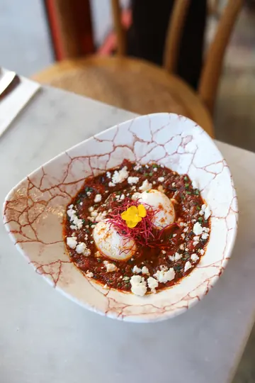 Shakshuka & Msemen, Oma Beaurepaire